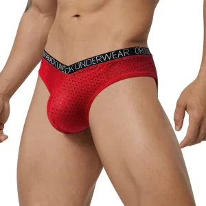 Slip homme coton. Slip moulant homme moderne. Rouge